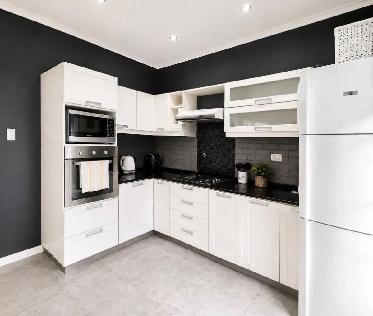 Foto de Departamento de 100 m² Amoblado con 3 habitaciones en alquiler y, imagen 4