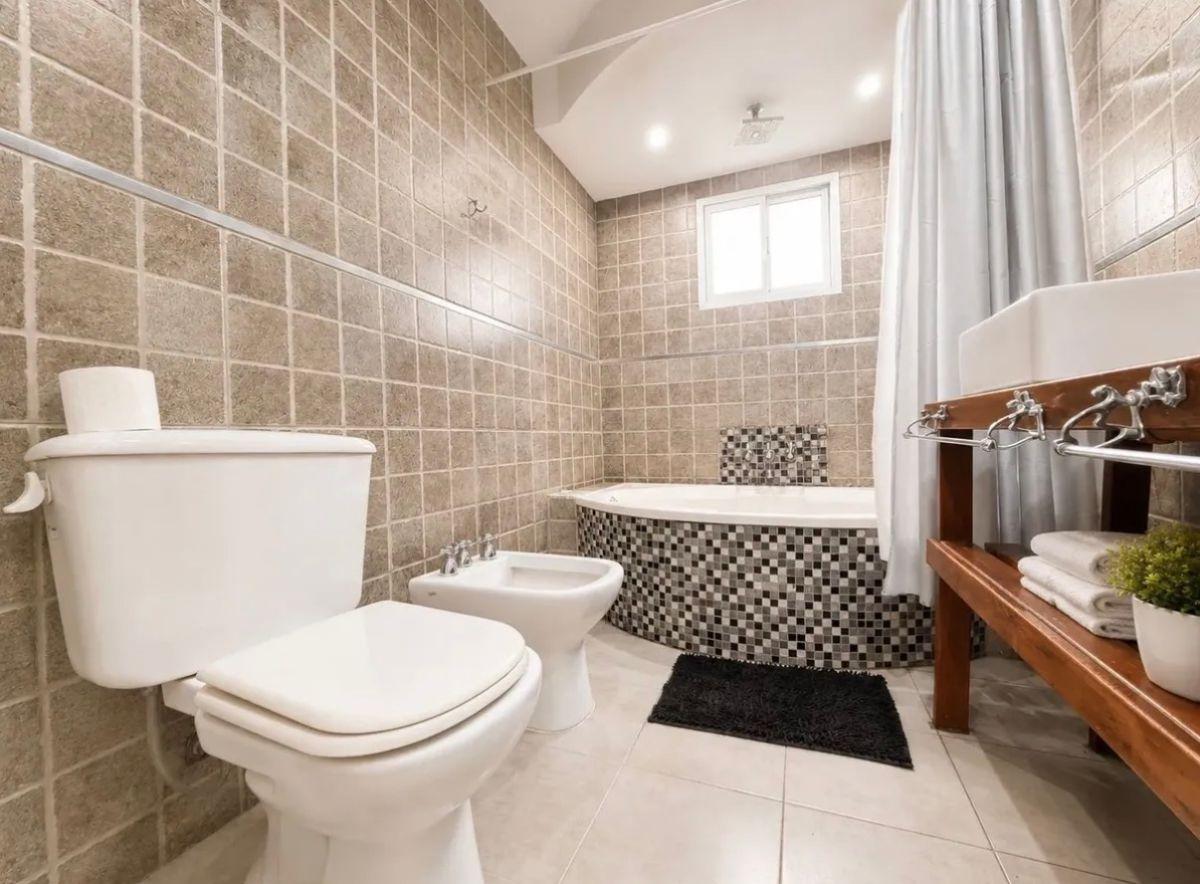 Foto de Departamento de 100 m² Amoblado con 3 habitaciones en alquiler y, imagen 2