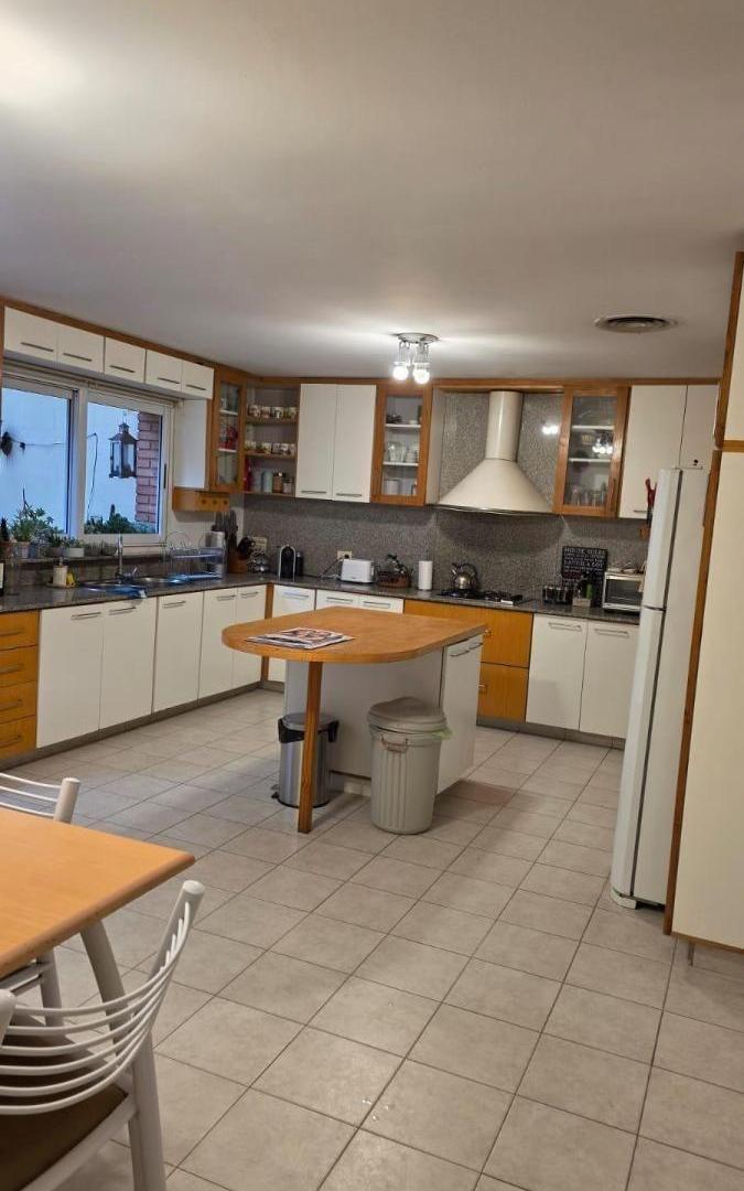 Foto de Departamento de 180 m² Amoblado con 4 dormitorios en alquiler y, imagen 5