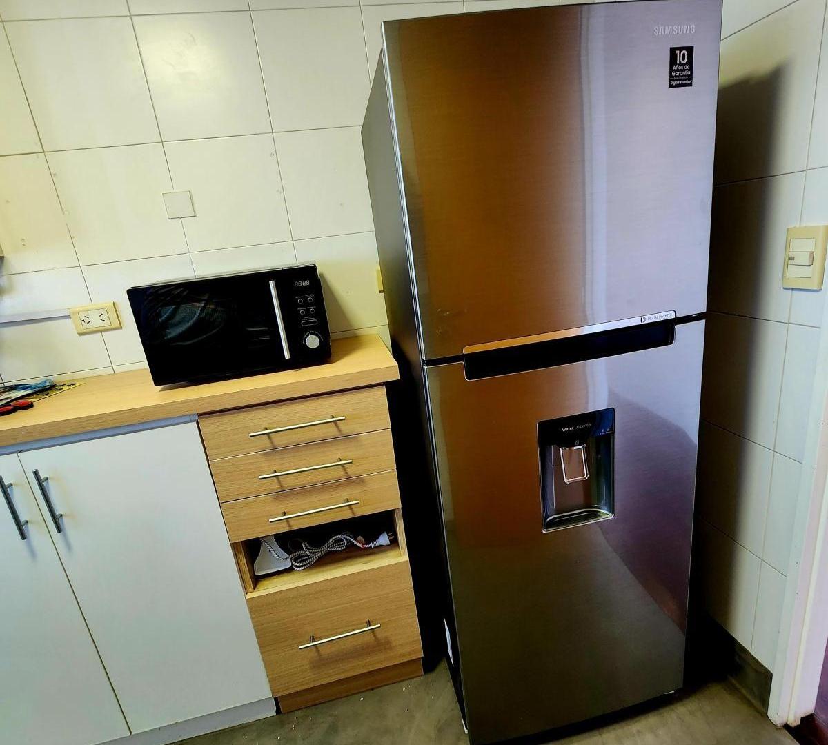 Foto de Departamento de 90m² Amoblado con 2 dormitorios en alquiler y temporal, imagen 2