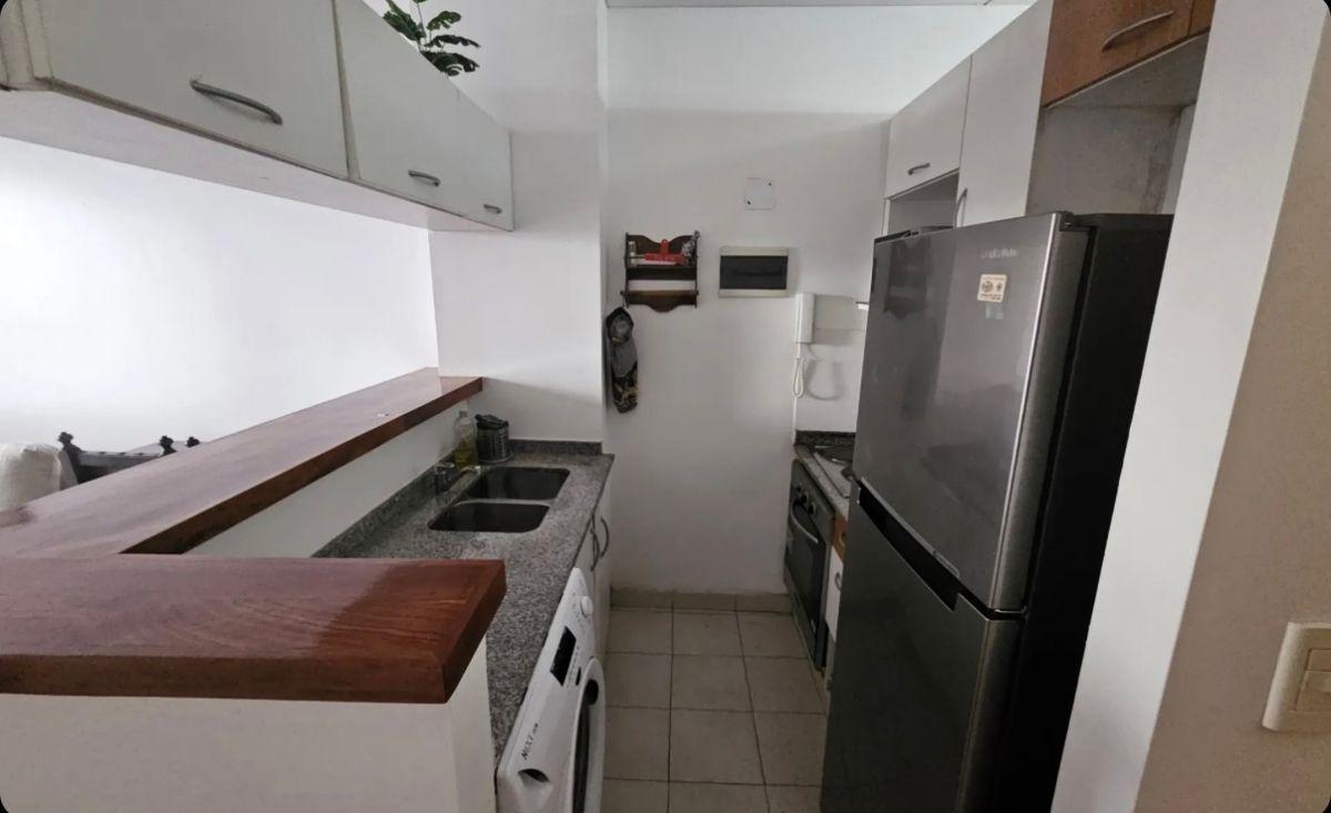 Foto de Departamento de 40 m² Amoblado con 1 dormitorio en alquiler y temporal, imagen 2