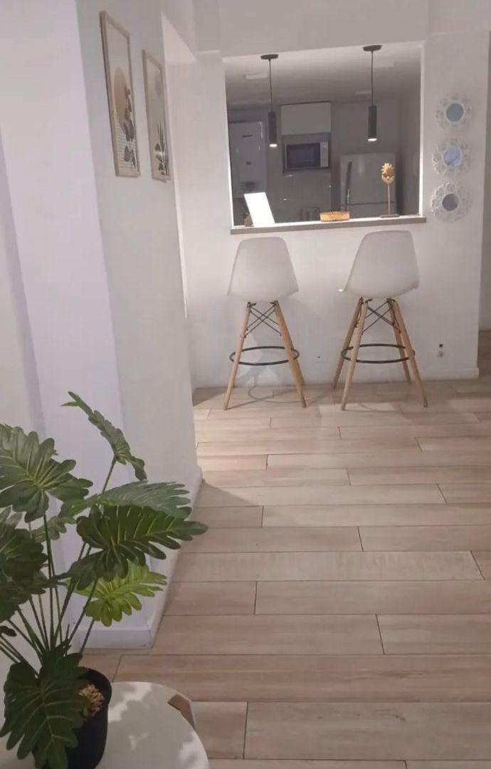 Foto de Departamento de 40 m² Amoblado con 1 dormitorio en alquiler y alquiler, imagen 3