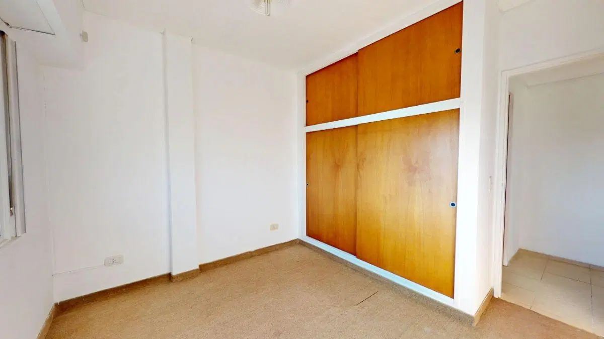 VENTA DEPARTAMENTO 2 AMBIENTES EN CARAPACHAY 5