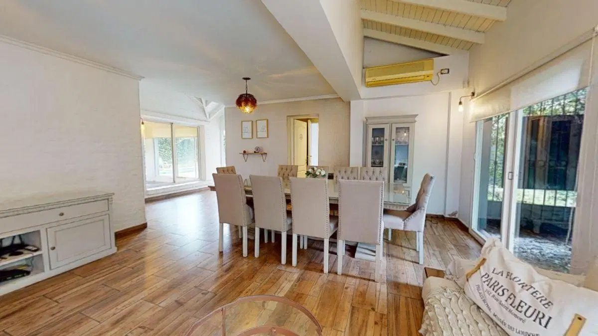 VENTA CASA 4 AMBIENTES CON PILETA EN SAN CARLOS COUNTRY 5