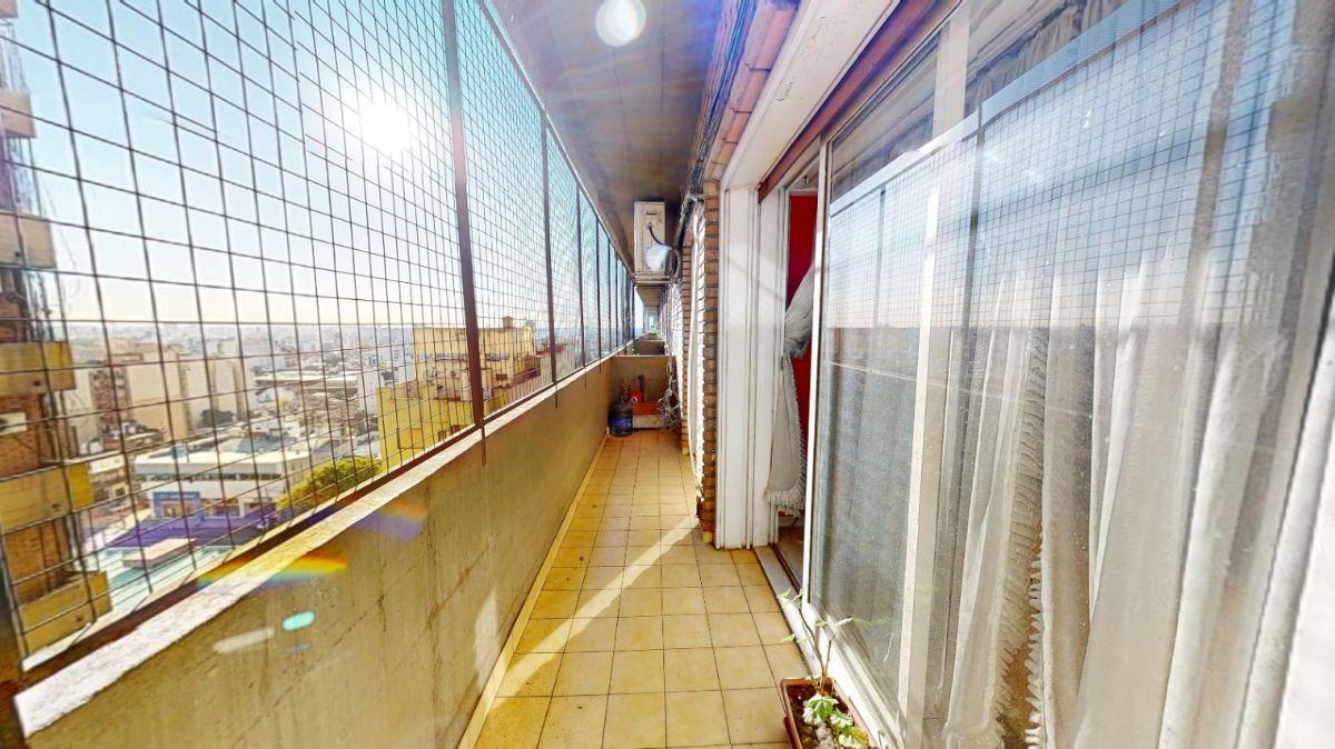 Foto de VENTA DEPARTAMENTO 4 AMBIENTES CON BALCON EN VILLA LURO, imagen 2