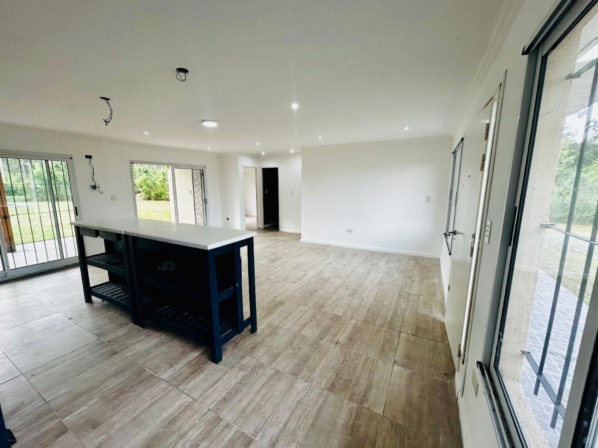 Foto de VENTA CASA 4 AMBIENTES CON PILETA Y COCHERA EN BARRIO LOS CAMPITOS CAÑUELAS, imagen 3