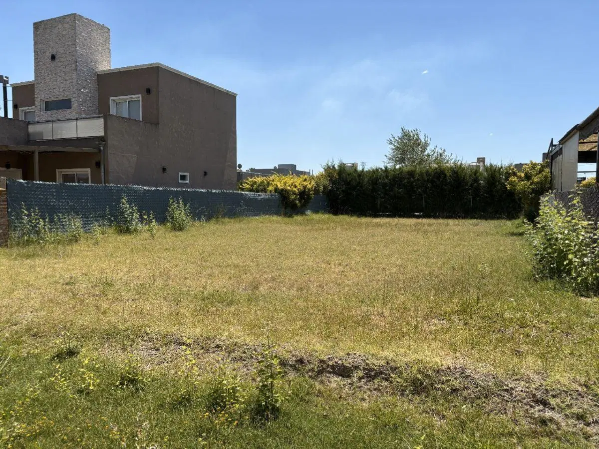 VENTA LOTE 300 M2 BARRIO PRIVADO LAGUNA AZUL SPEGAZZINI EZEIZA 4