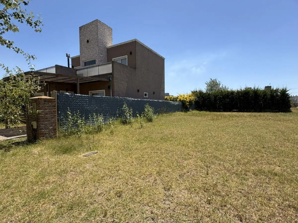 VENTA LOTE 300 M2 BARRIO PRIVADO LAGUNA AZUL SPEGAZZINI EZEIZA 3
