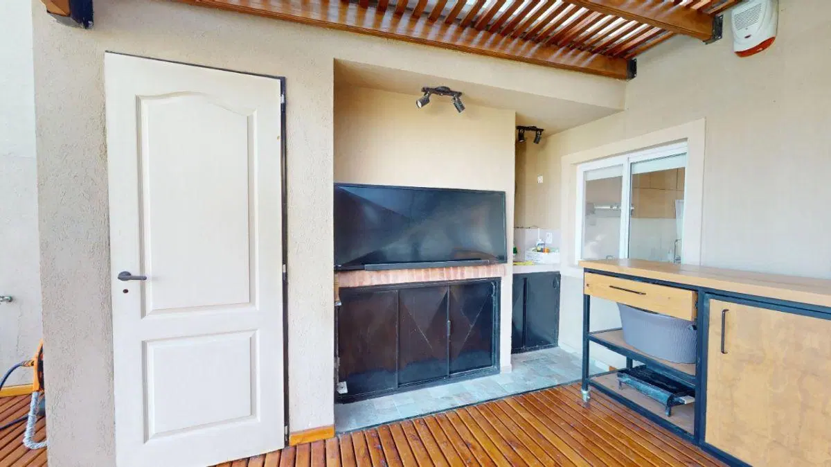 VENTA CASA 3 AMBIENTES CON PILETA QUINCHO Y COCHERA EN PETION CAÑUELAS 5