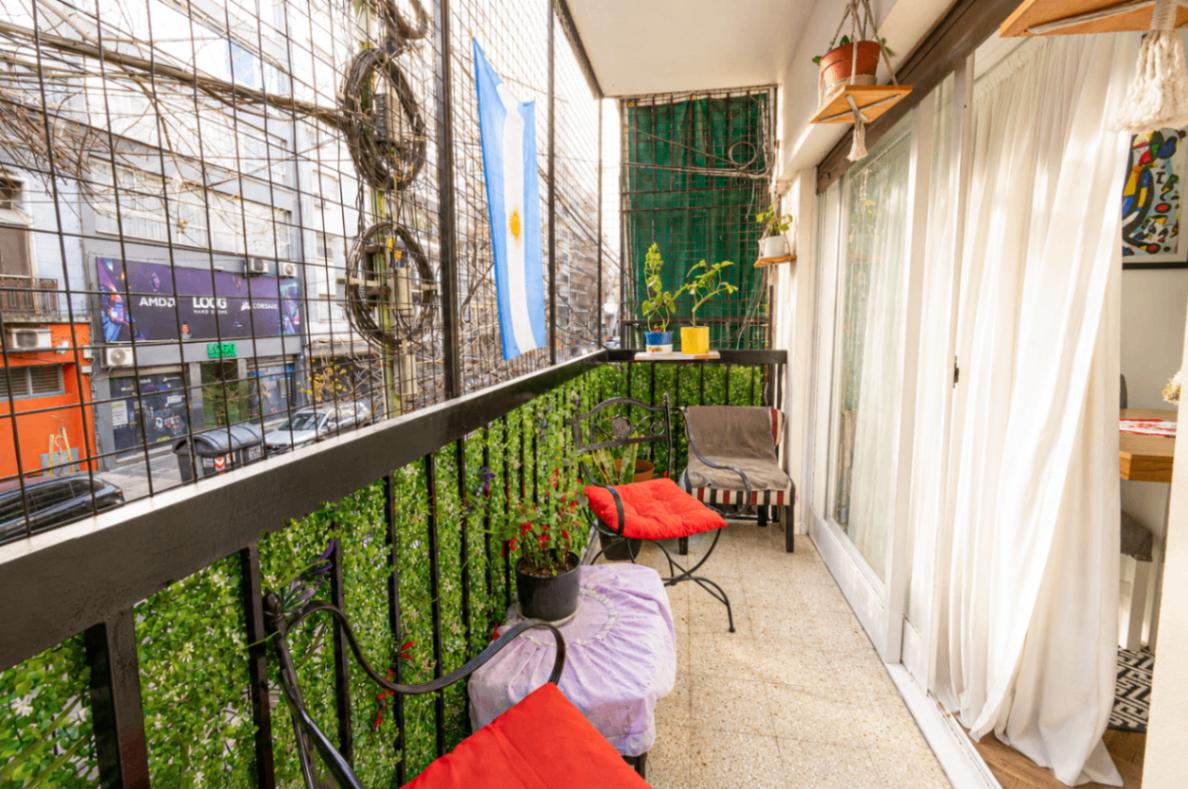 Foto de VENTA DEPARTAMENTO 3 AMBIENTES CON COCHERA PATIO Y BALCON EN BELGRANO, imagen 4