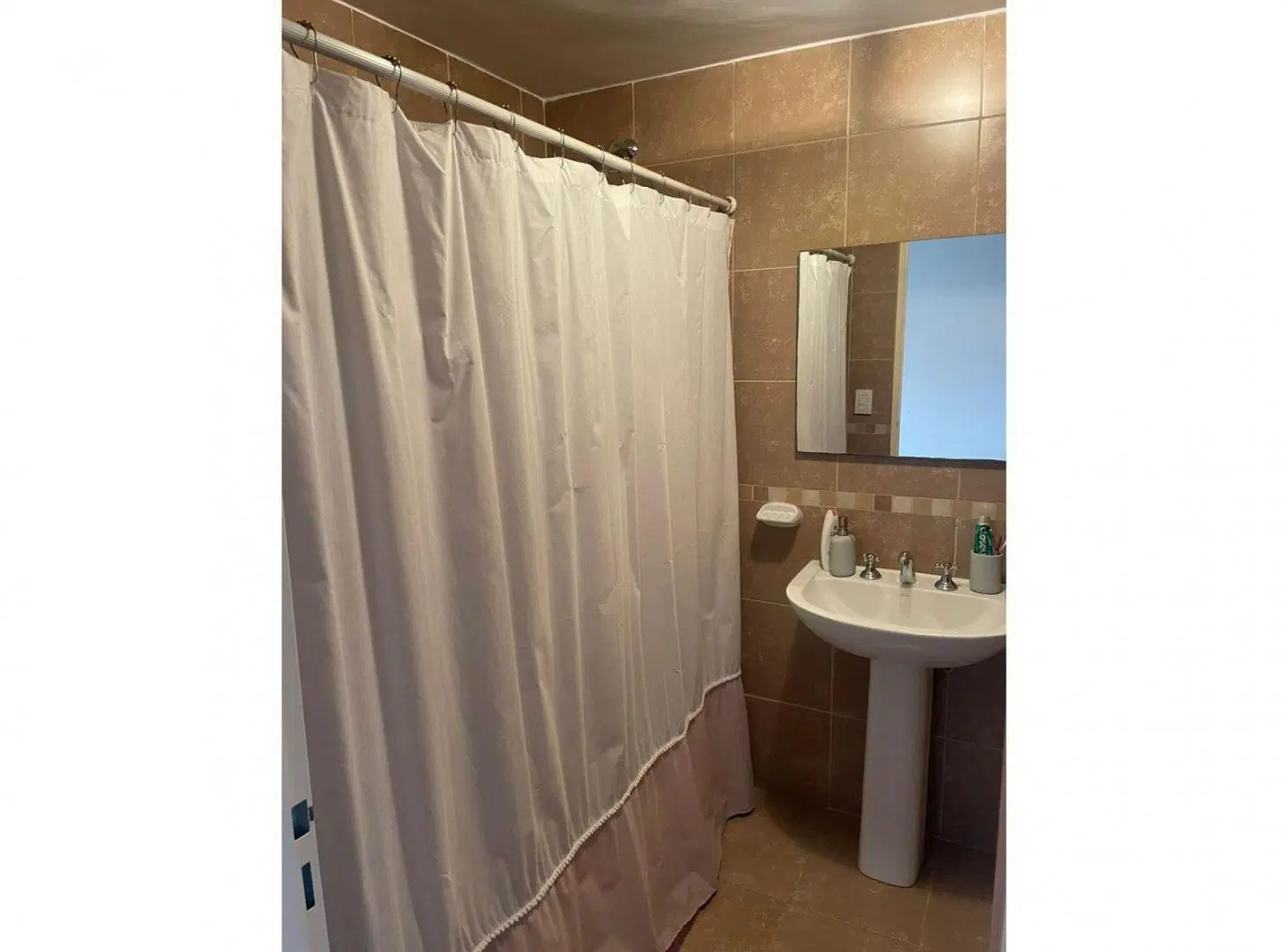 Alquilamos dto 1 dormitorio en San Luis al 600 2