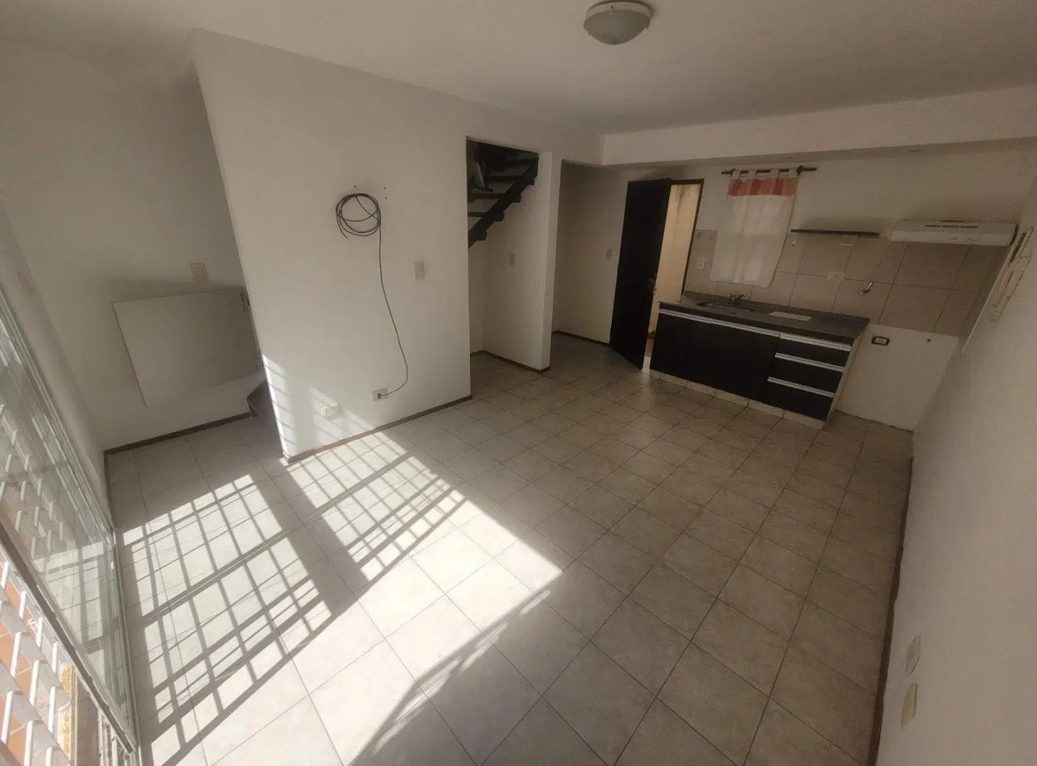 Duplex 1 dormitorio B° La Florida 1
