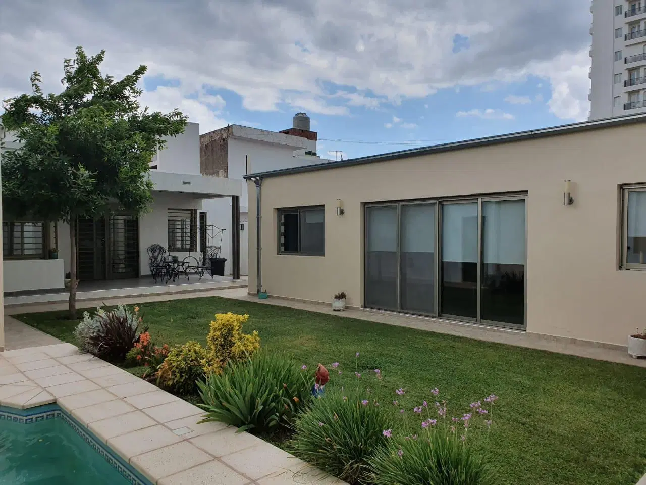VENTA Calle Lavalle 470 Casa 3 dormitorios. 3