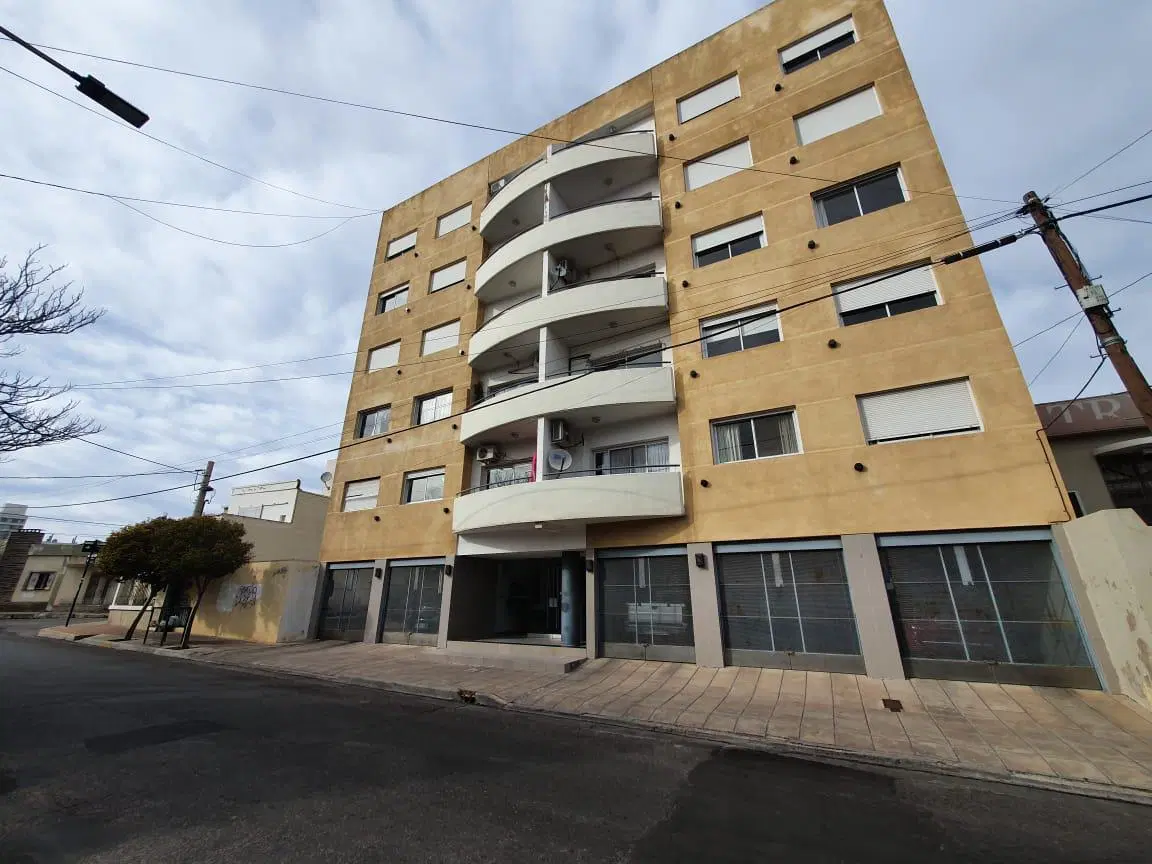 VENTA Cochera. Edificio Miro III. Bolivar Nº1393 3