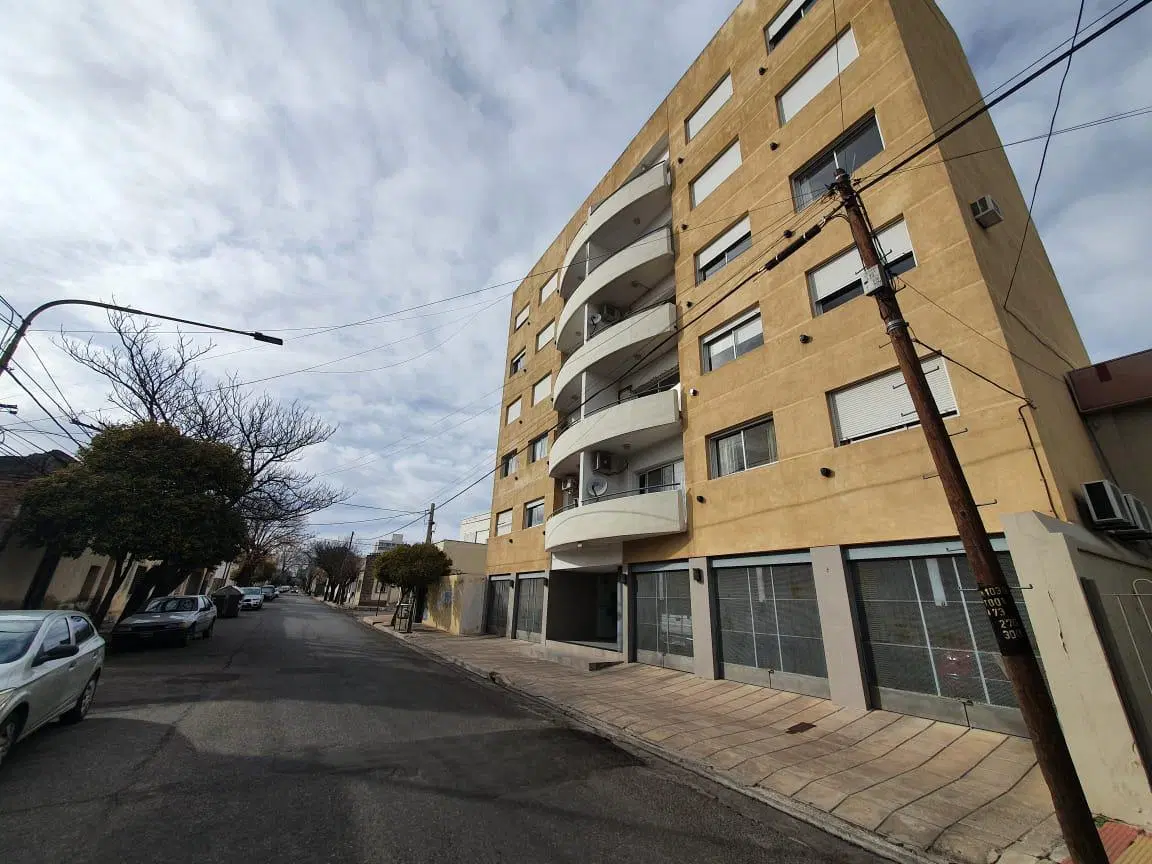 VENTA Cochera. Edificio Miro III. Bolivar Nº1393 2