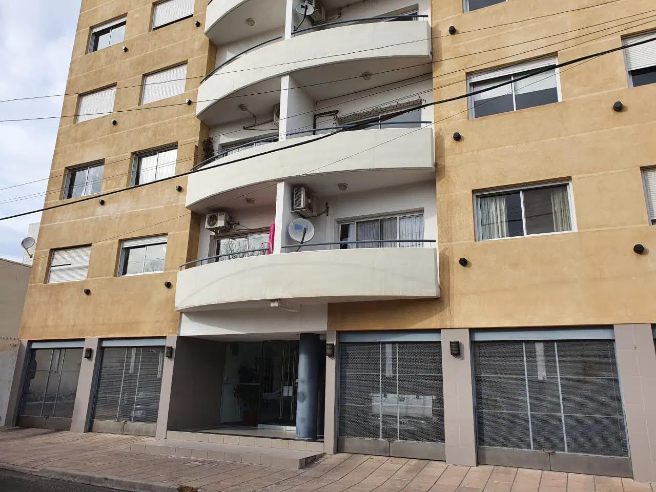VENTA Cochera. Edificio Miro III. Bolivar Nº1393 6