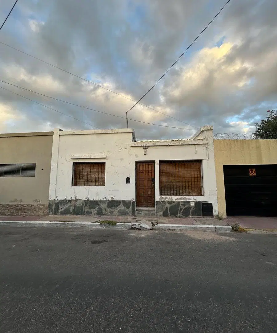 VENTA Casa 2 dormitorios. Mitre Nº318 3