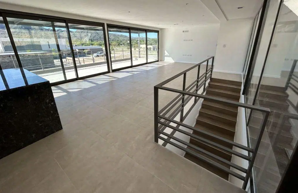 VENTA Casa 3 dormitorios. Almasierra. JK 8