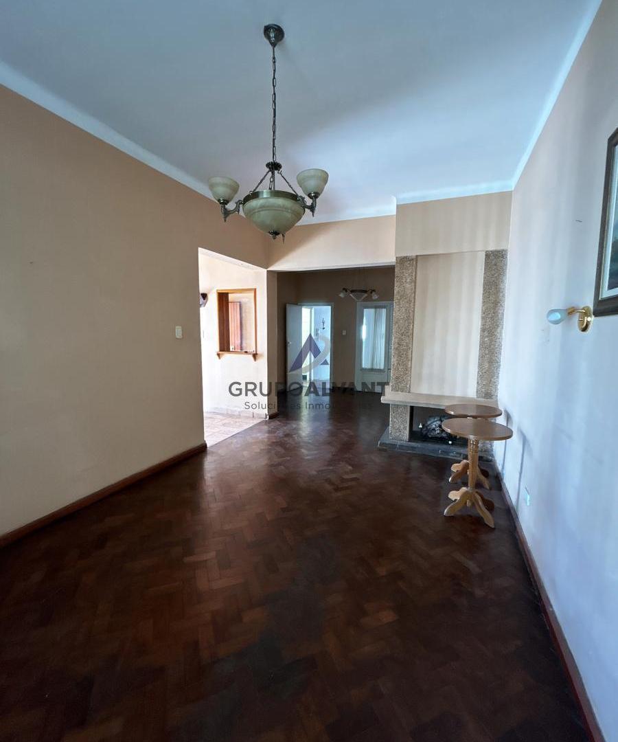 Foto de VENTA Casas en Zona Céntica. Av. Pte. Juan Domingo Perón 1022, imagen 3