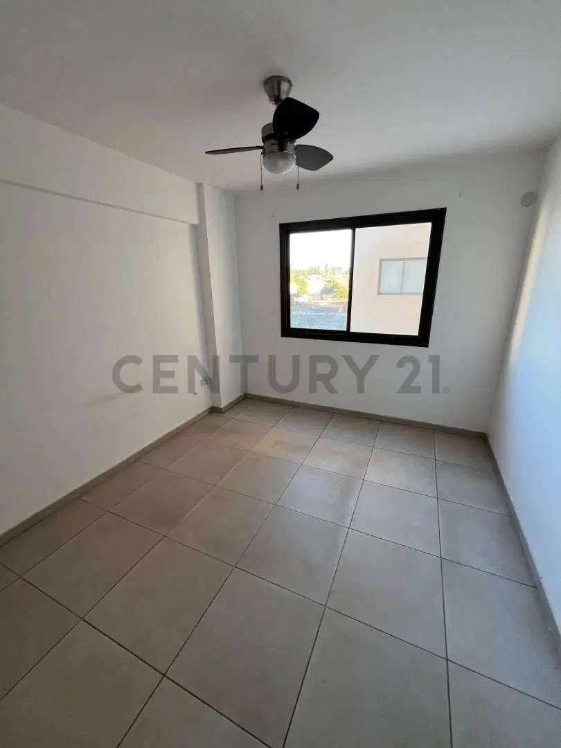 Alquiler, 1 Dormitorio con balcón 2