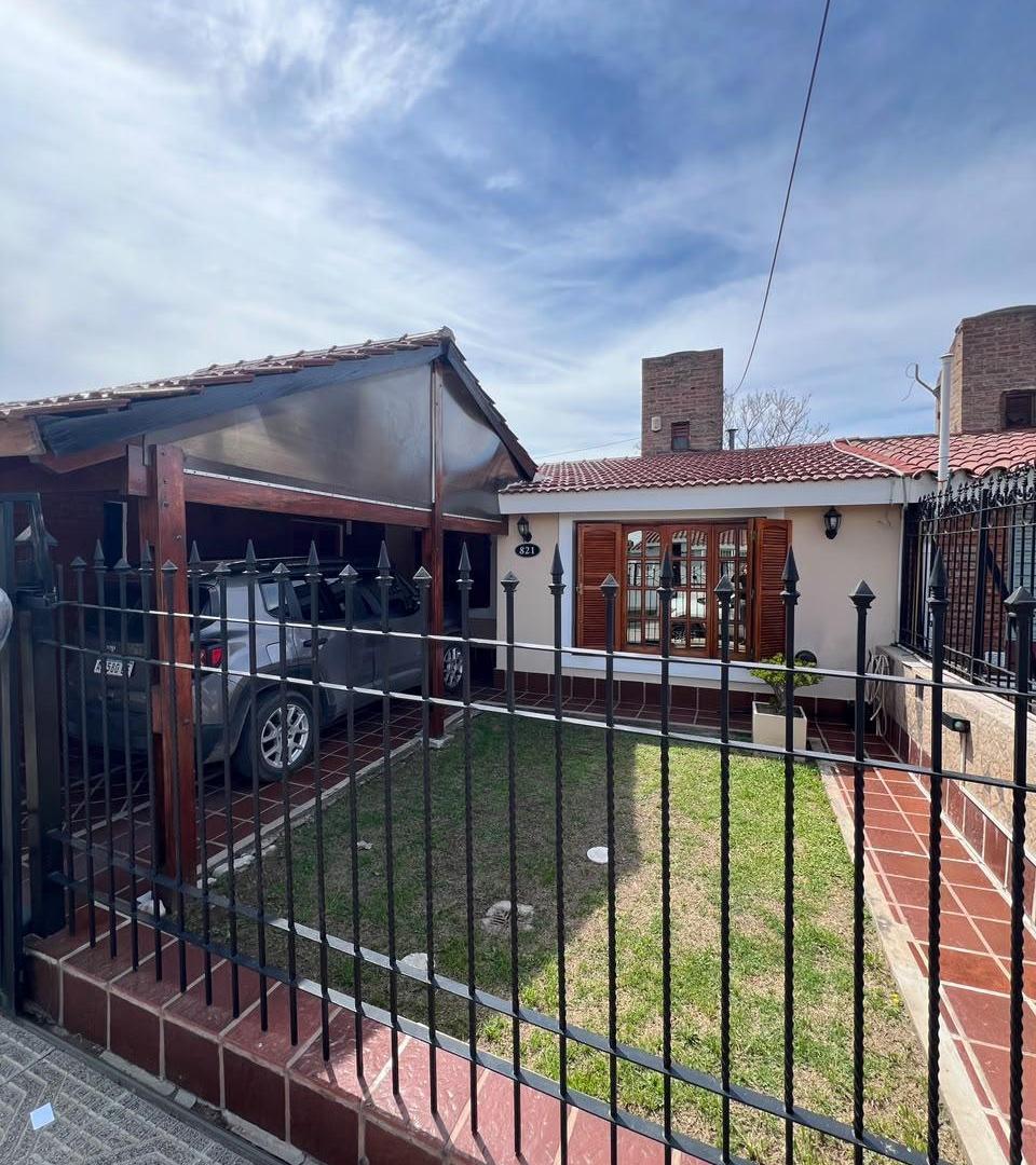 Foto de Venta, Casa de 2 Dorm. Escritura., imagen 2