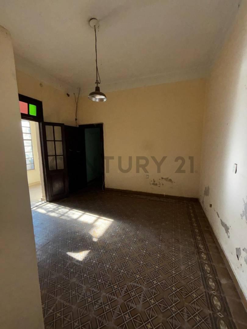 Foto de CASA EN VENTA A RECICLAR DE 2 DORMITORIOS, imagen 3