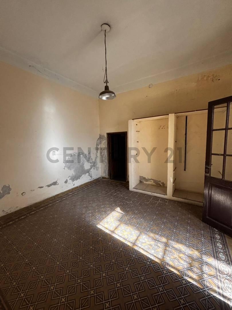 Foto de VENTA CASA DE 2 DORMITORIOS TALLERES ESTE, imagen 4