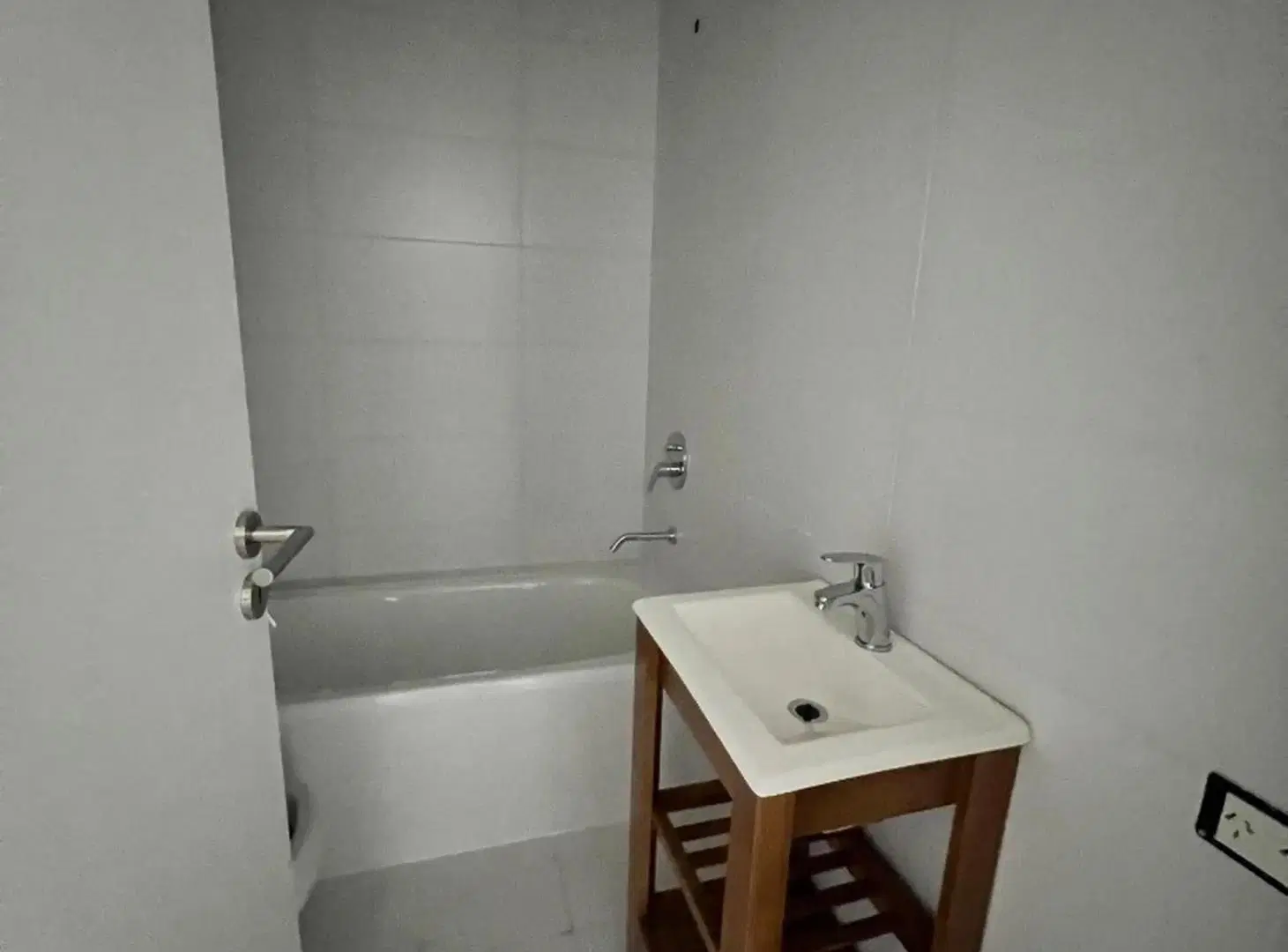 DEPARTAMENTOS DOS AMBIENTES EN VENTA A ESTRENAR MORON CENTRO 3
