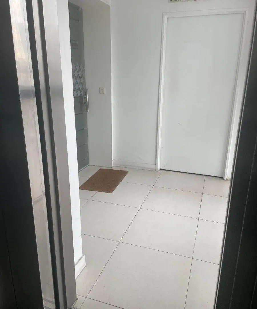 Semi piso oficina con cochera 3