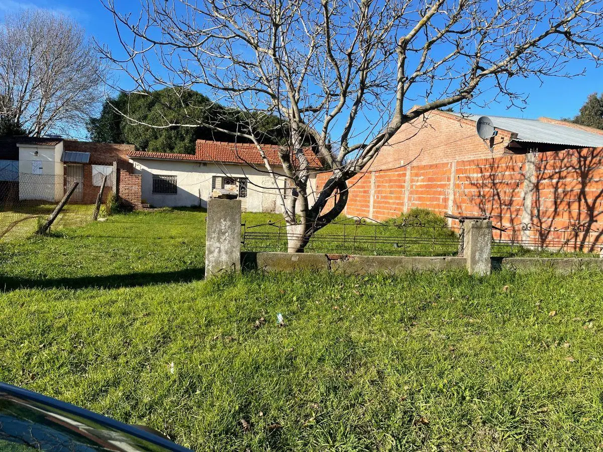 Lote con casa a reciclar 2