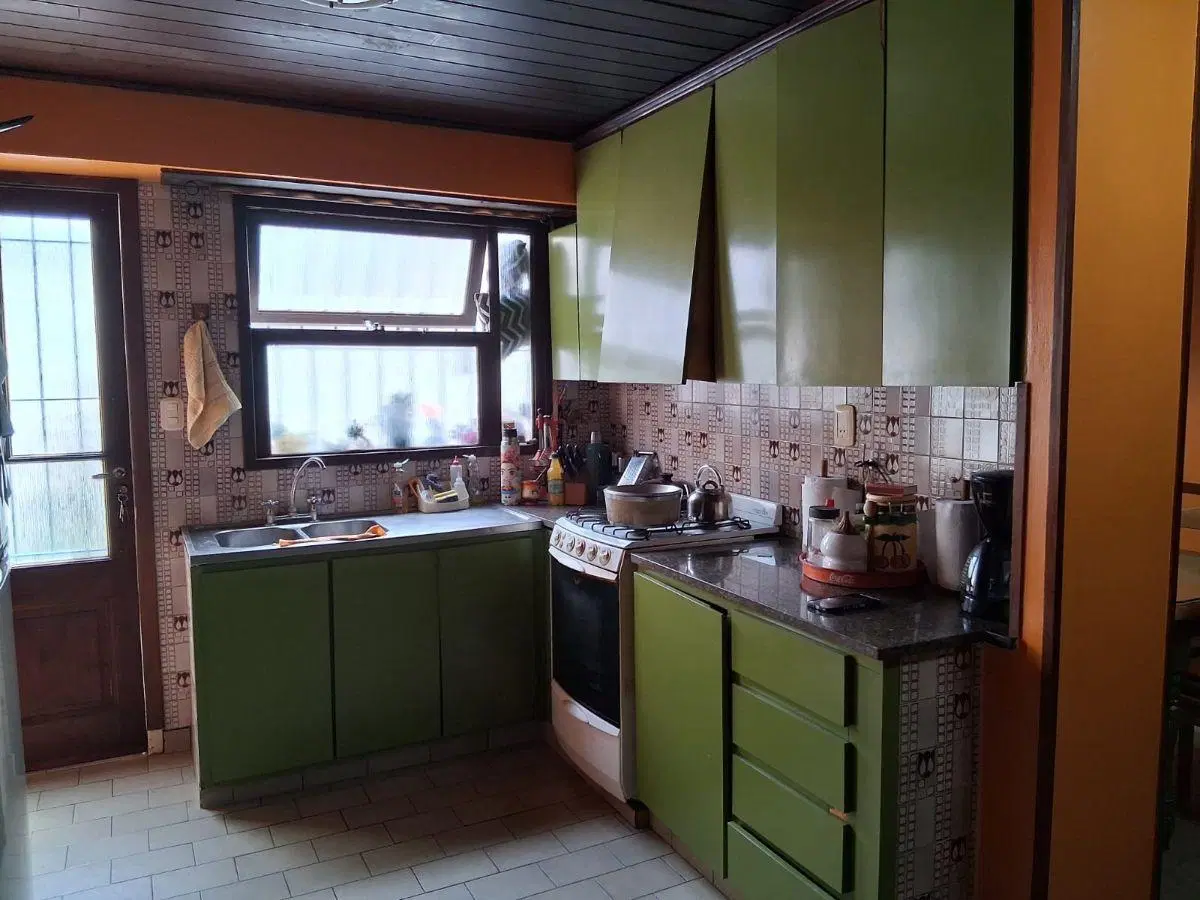 Chalet chauvin 4 ambientes y quincho 2