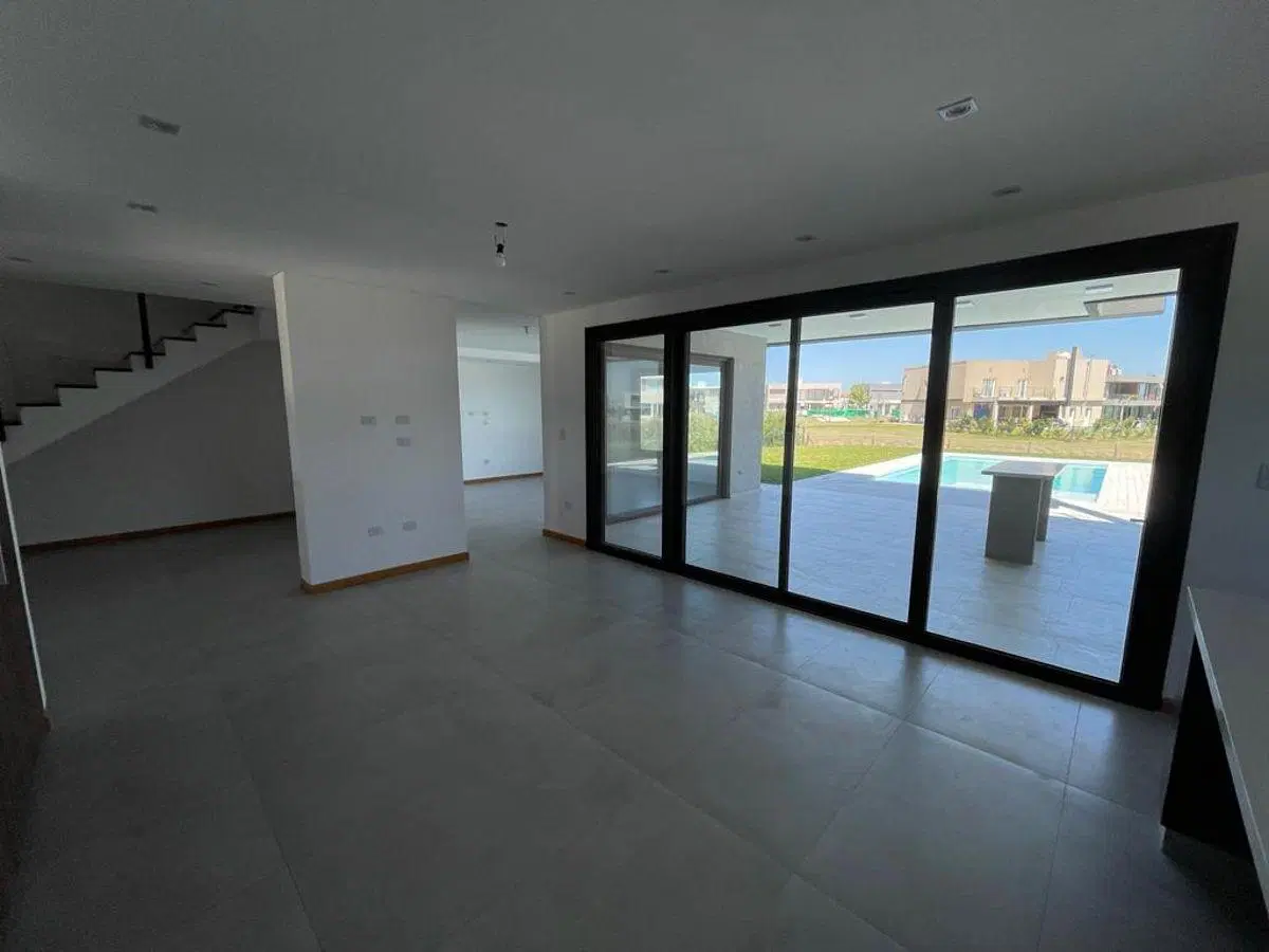 CASA EN TERRALAGOS 2