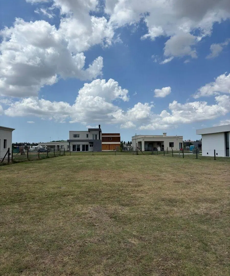 SAN FELIPE - LOTE INTERNO Y CON EXCELENTE UBICACIÓN 3