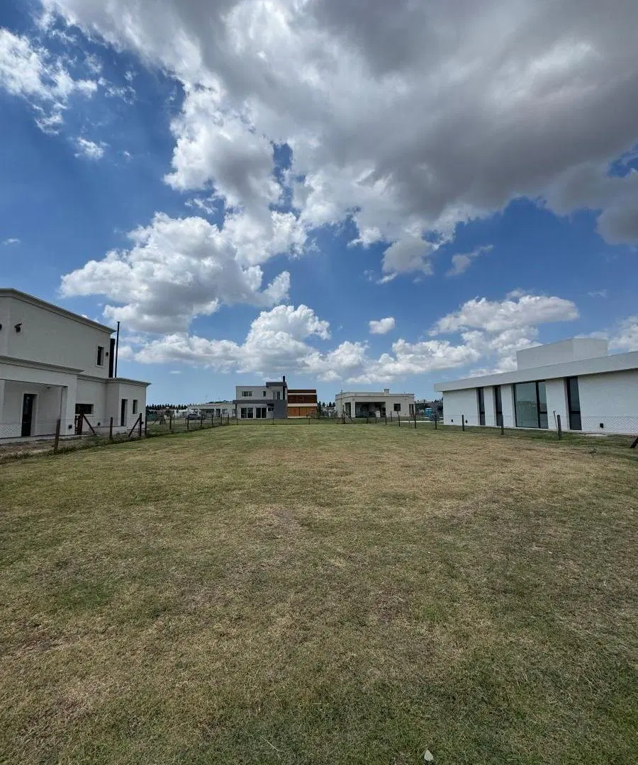 SAN FELIPE - LOTE INTERNO Y CON EXCELENTE UBICACIÓN 4