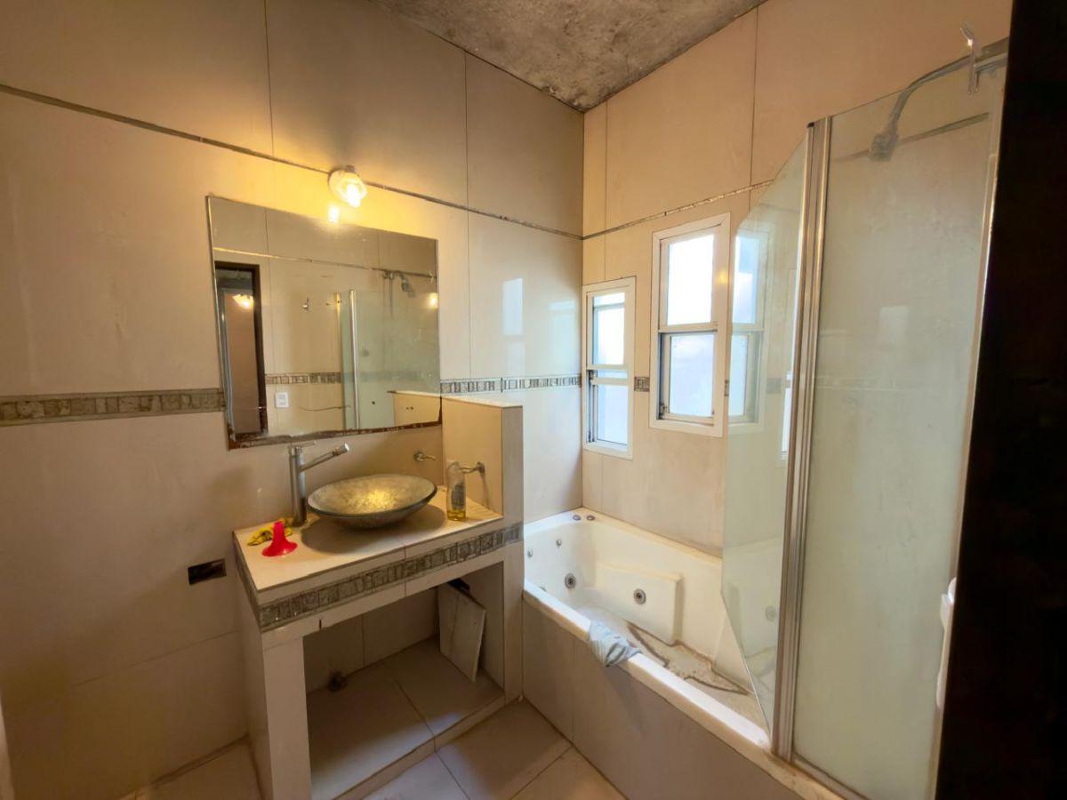 Foto de Chalet a refaccionar en venta – San Juan Bautista, Florencio Varela, imagen 2