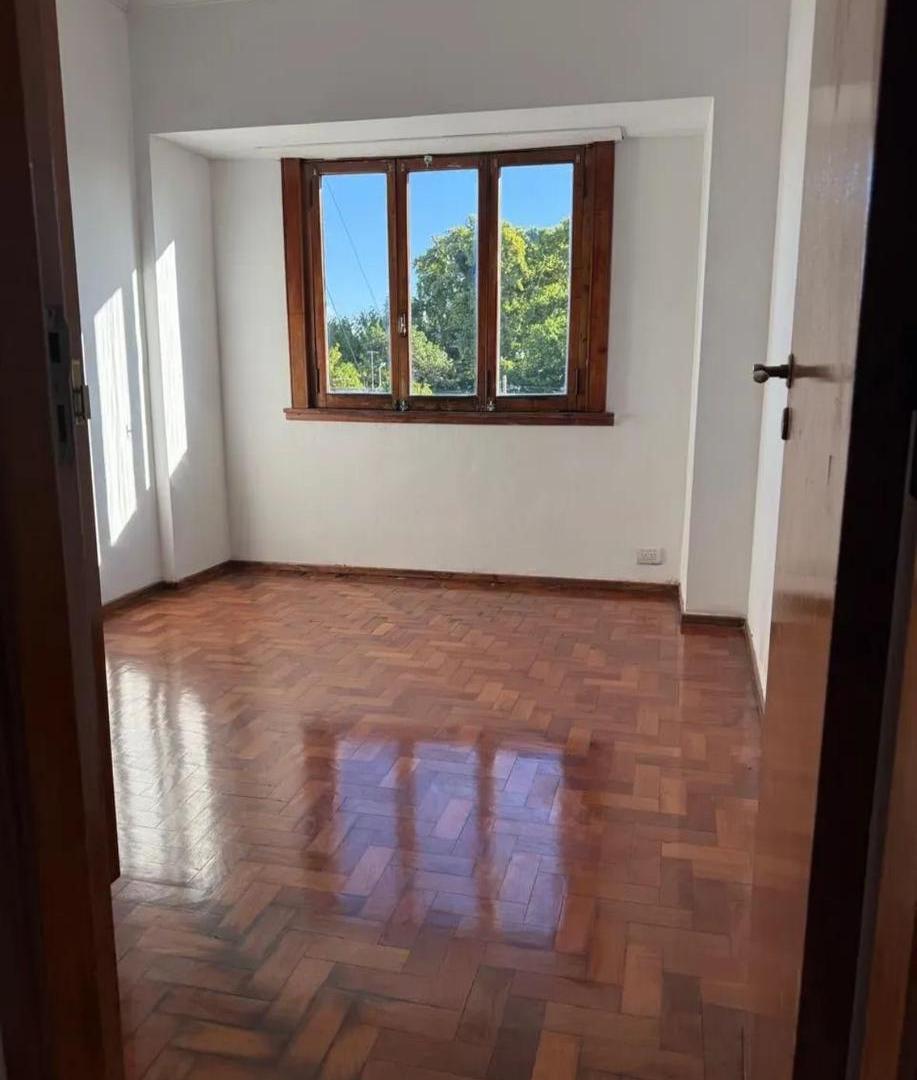 Foto de Departamento 4 Ambientes en Venta con Parilla Zona Mataderos, imagen 3
