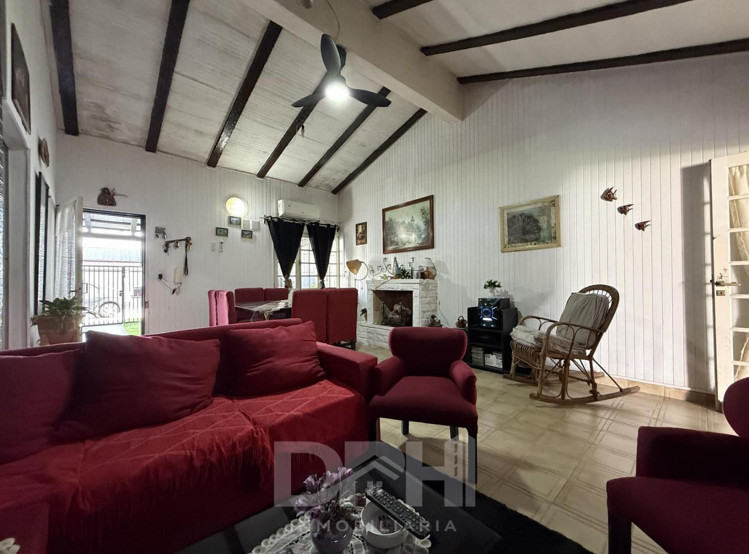 Foto de VENTA- Casa 3 Dorm Monoambiente en Fondo en Barrio Padilla, imagen 4