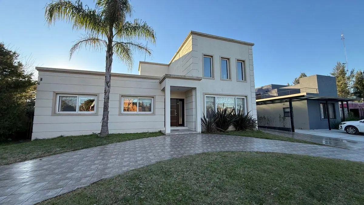 Espectacular casa en Barrio Cerrado Brickland Canning 8