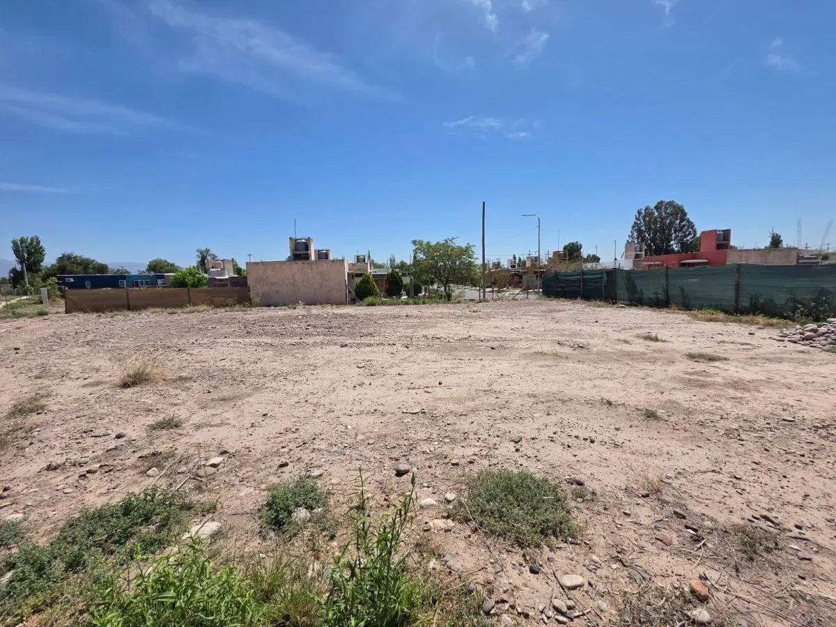 VENTA DE LOTE EN MAIPU 3