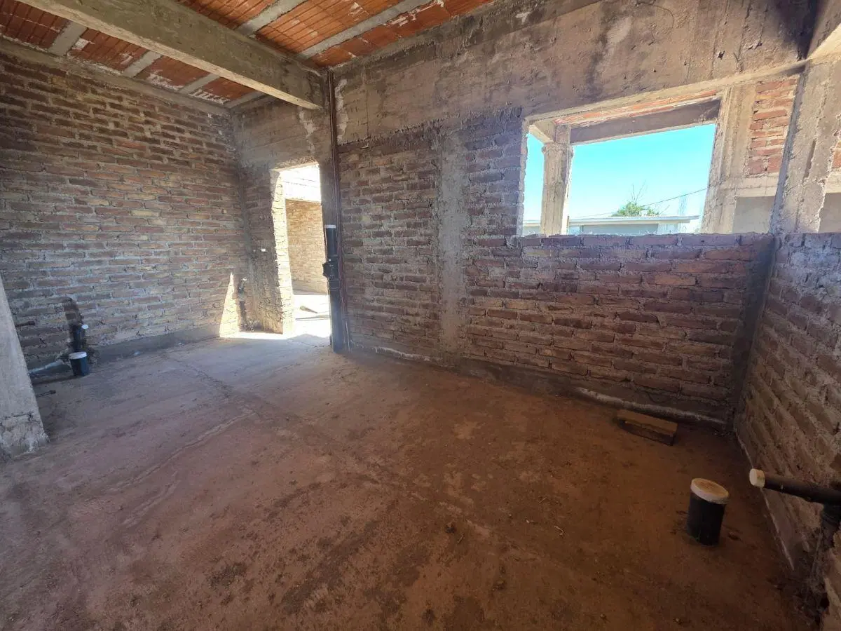 CASA EN VENTA EN RODEO DEL MEDIO 8