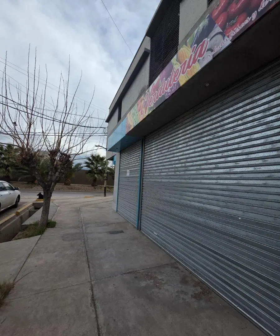 VENTA DE LOCAL COMERCIAL EN GUAYMALLEN 4