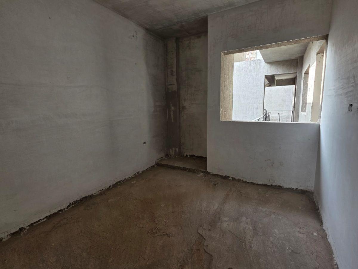 Foto de DUPLEX EN VENTA EN GUAYMALLEN, imagen 5