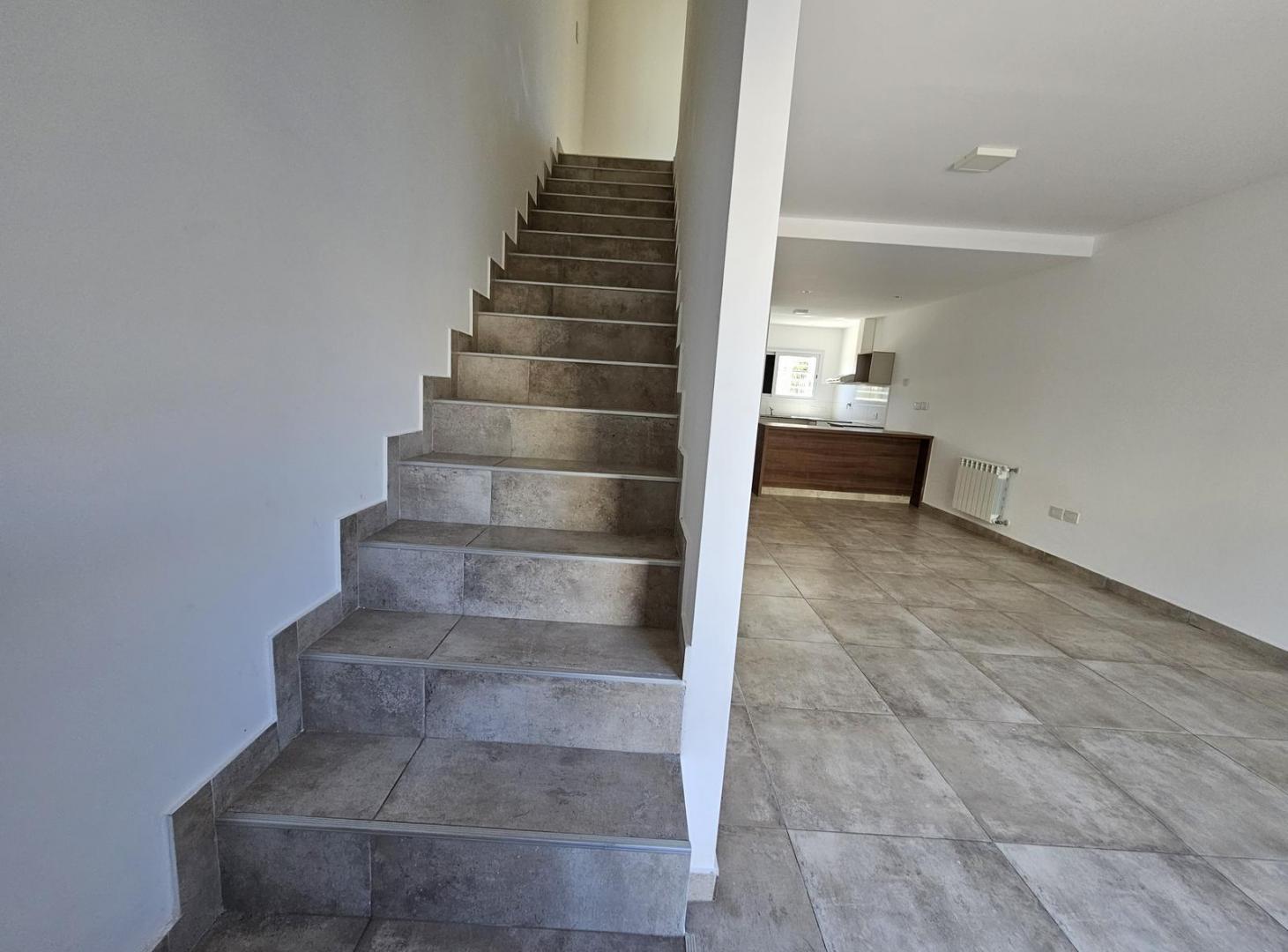 Foto de DUPLEX 2 DORMITORIOS EN ALQUILER en B°Confluencia, imagen 3