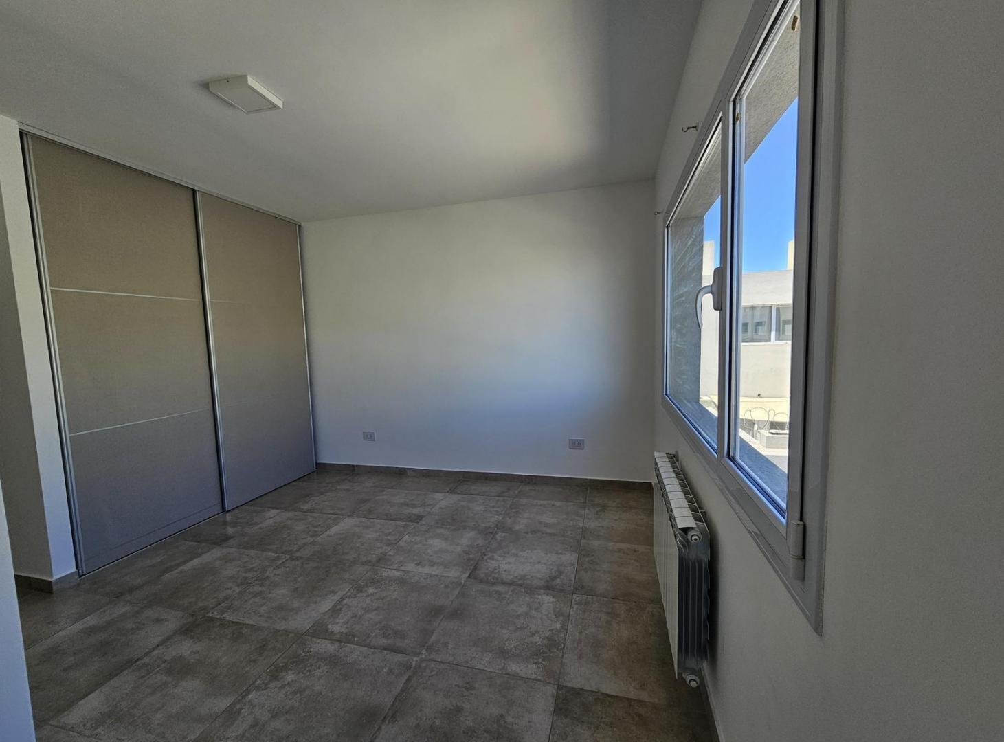 Foto de DUPLEX 2 DORMITORIOS EN ALQUILER en B°Confluencia, imagen 2