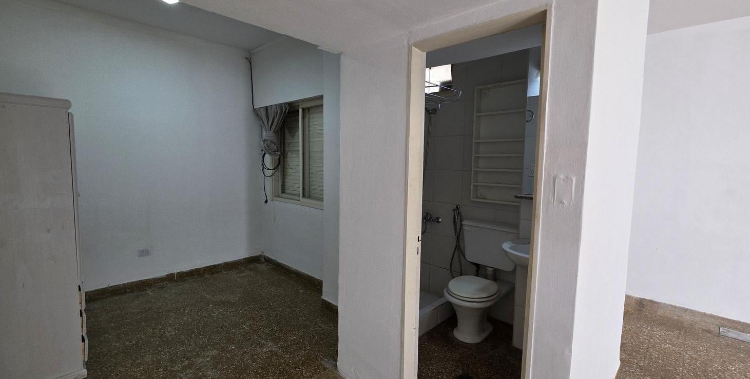 Foto de Alquiler de Monoambiente con patio en Neuquen, imagen 2