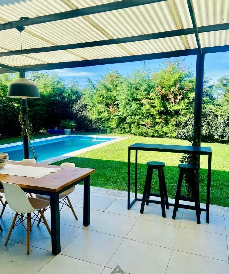 EN VENTA/ CASA/ BARRIO EL ENSUEÑO/ INGENIERO MASCHWITZ 2