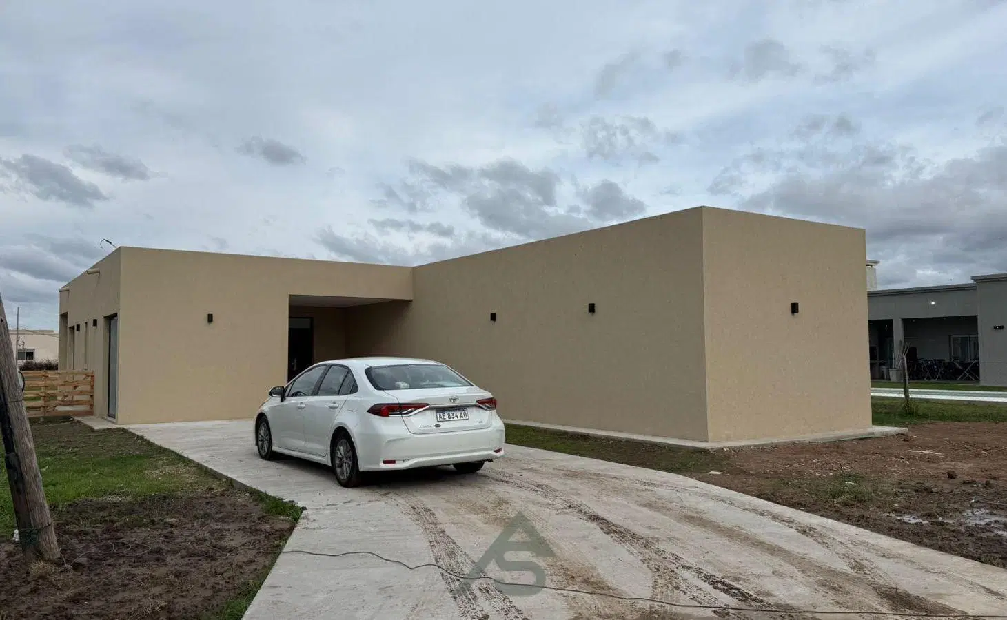 Casa en oportunidad en Barrio el Ensueño 2