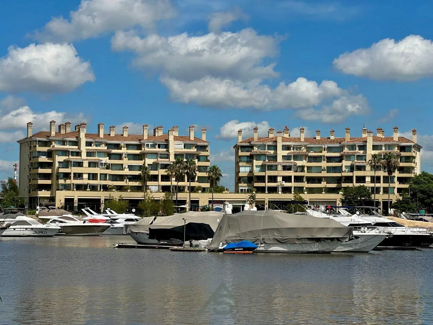 VENTA MONOAMBIENTE TIPO LOFT EN LA BAHIA DE NORDELTA 3