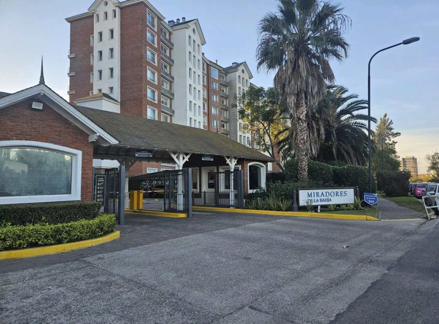 Departamento en venta de 3 ambientes en Miradores de la Bahia 3
