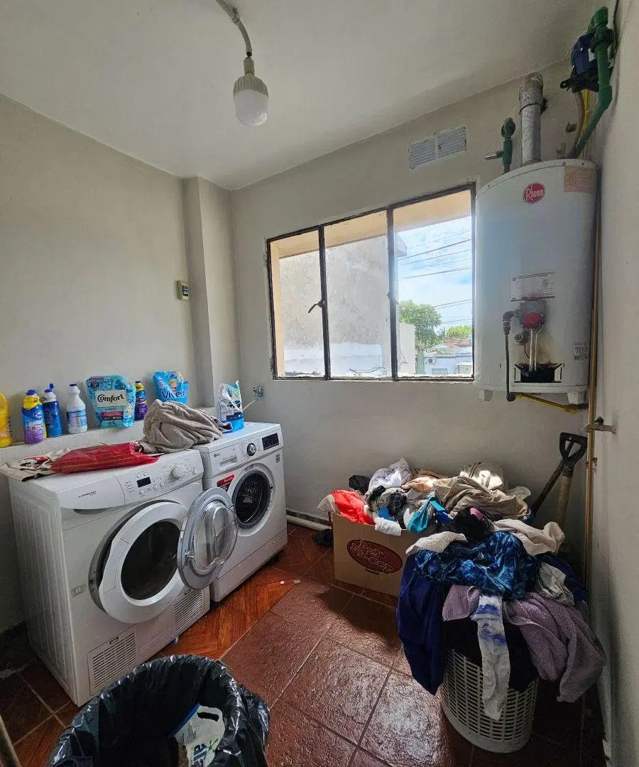 Av. Eva Perón 607 Temperley Casa a la Venta con jardín y garaje 4